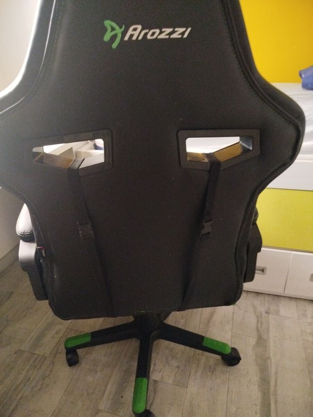 Sillón gamer Arozzi negro y verde
