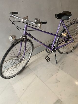 Bicicleta de paseo Orbea morada