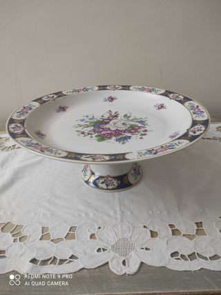 Alzatina in porcellana con decori floreali