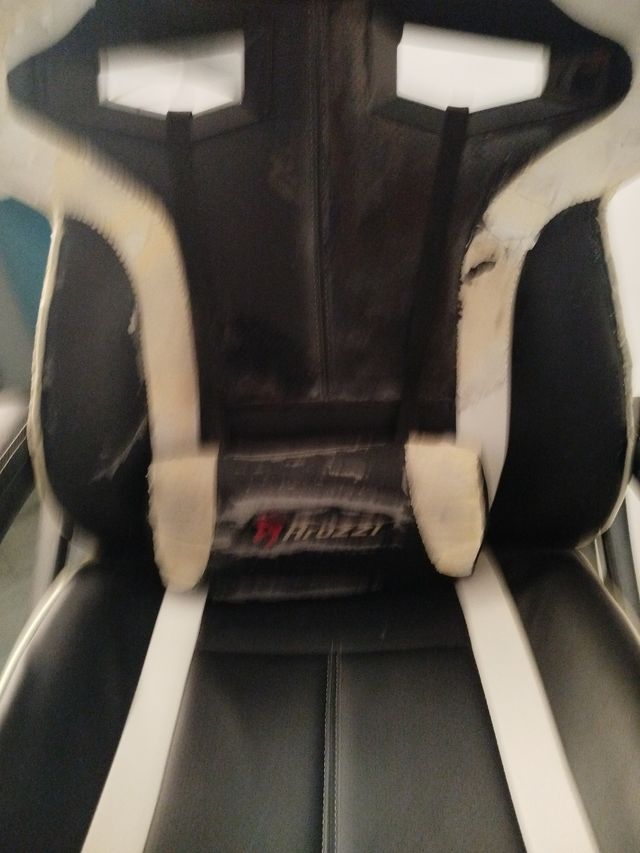 Silla Gaming Arozzi Negra y Blanca