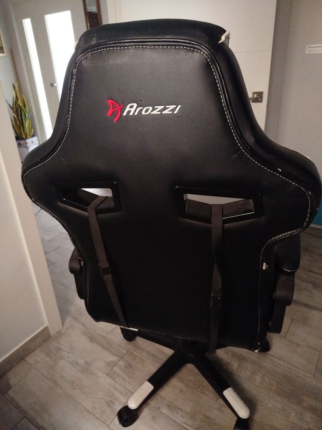Silla Gaming Arozzi Negra y Blanca