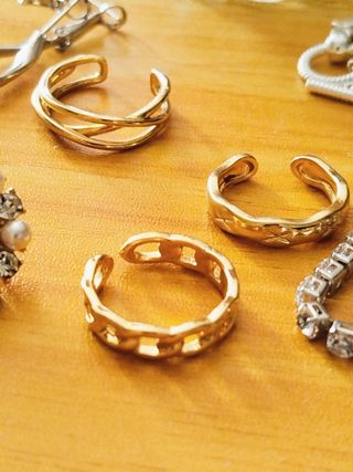 Bombonera cristal y lote joyas bisutería