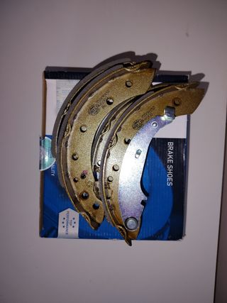Juego Zapatas Freno Peugeot 206 HELLA