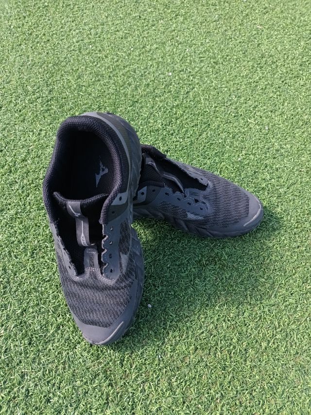 Zapatillas Mizuno Wave Ibuki 03 GTX Negras