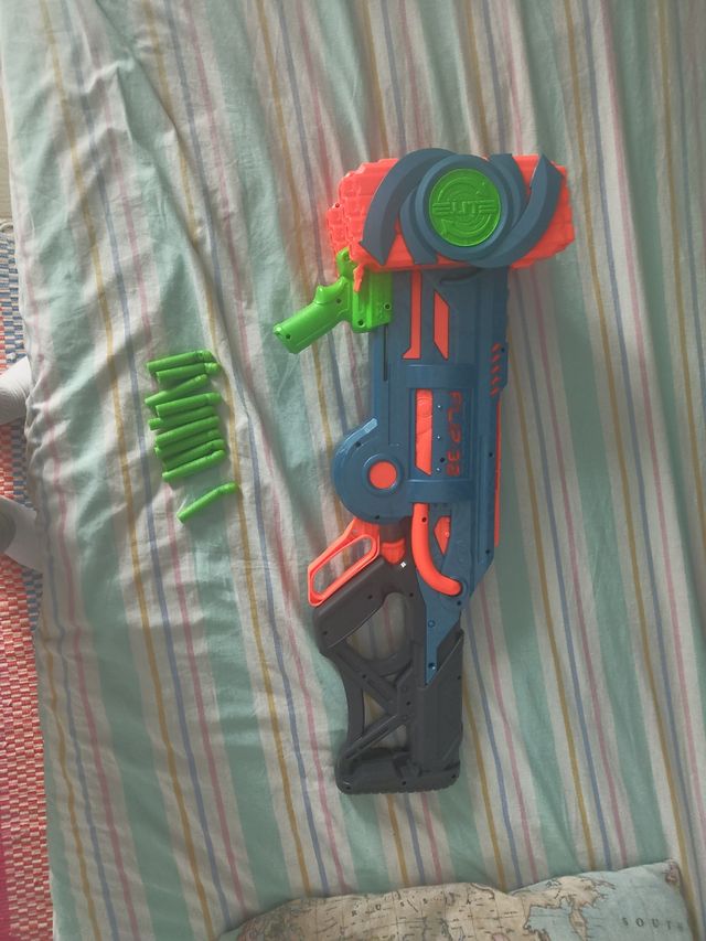 Pistola Nerf Elite FLP 32