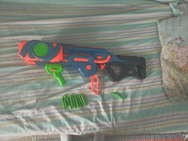Pistola Nerf Elite FLP 32