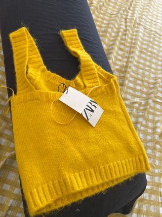 Top amarillo Zara nuevo