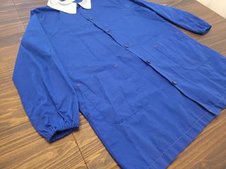 Grembiule bambino blu con colletto bianco