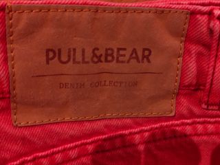 Pantalones cortos Pull&Bear rojos