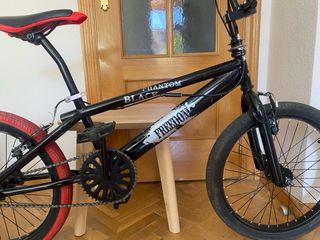 BMX Phantom Freedom Negra Ruedas Rojas
