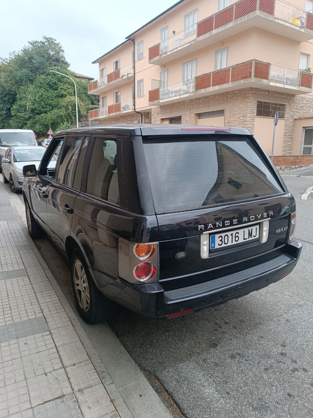 Totalmente revisado. Super equipado!