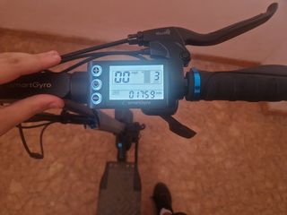 Patinete Eléctrico SmartGyro y te viene el Cargado
