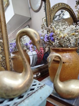 Pareja de cisnes de bronce