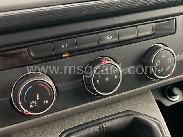 Volkswagen Transporter 6 plazas 2021