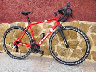 Bicicleta B'twin Triban 500 Roja