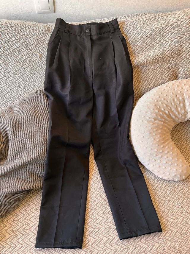 Pantalón negro de vestir