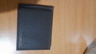 Cartera de cuero negrp