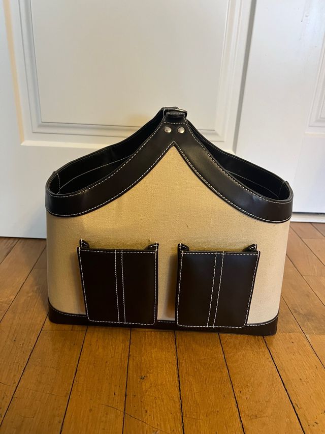 Revistero Beige y Marrón NUEVO