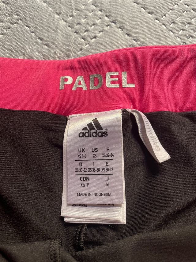 Falda pantalón pádel Adidas Negra y Rosa