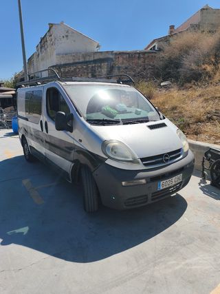 Opel Vivaro 2004
