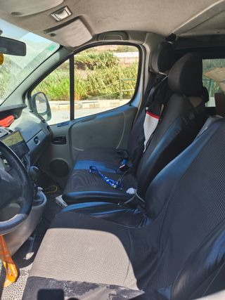 Opel Vivaro 2004