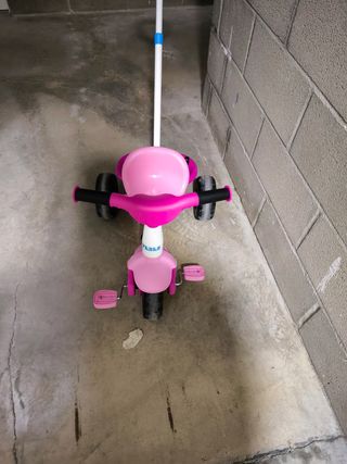 Triciclo para niña marca FEBER