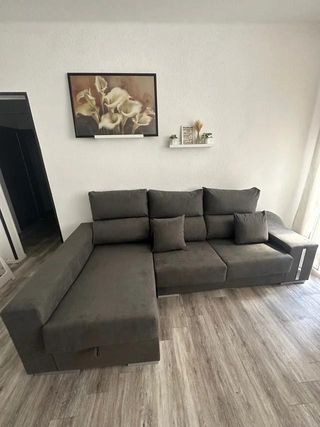 SOFA CHAISE LONGUE REVERSIBLE TOTALMENTE NUEVO