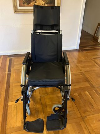 Silla de ruedas reclinable(recogida San Sebastian