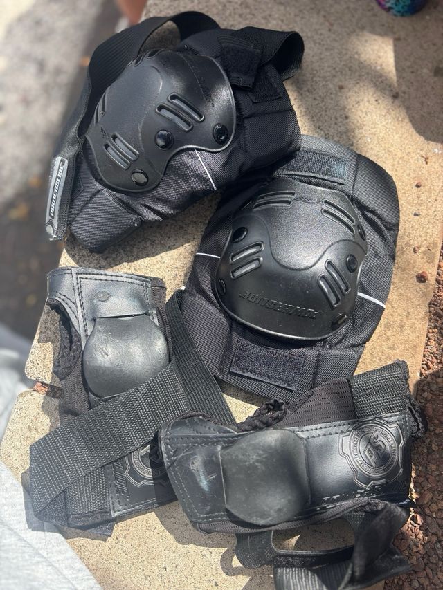 Protecciones y bolso para patines infantiles