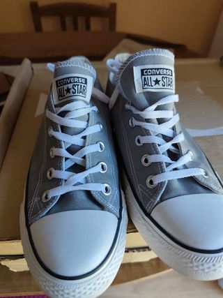 Deportivas Converse Grises