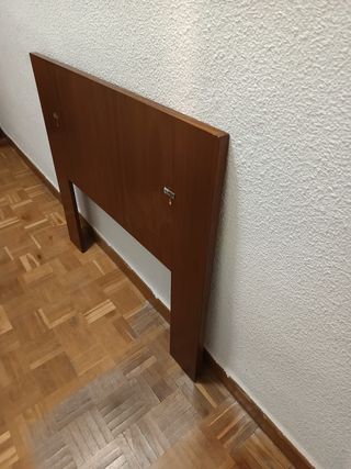 Cabecero de cama de madera