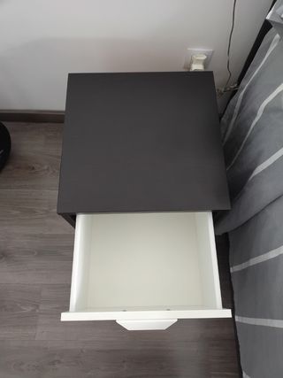 2 Mesitas de Noche Ikea