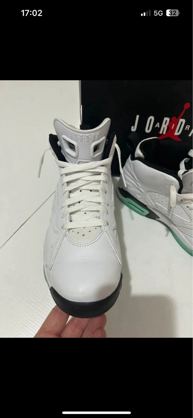 Jordan MVP Taglia 42 pari al nuovo