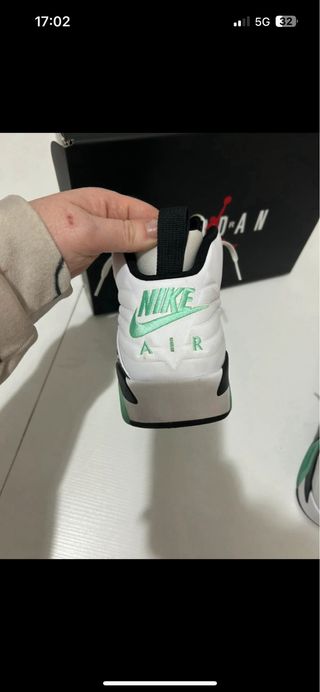 Jordan MVP Taglia 42 pari al nuovo