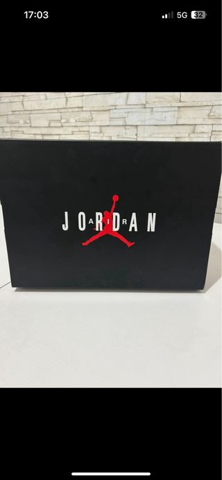 Jordan MVP Taglia 42 pari al nuovo