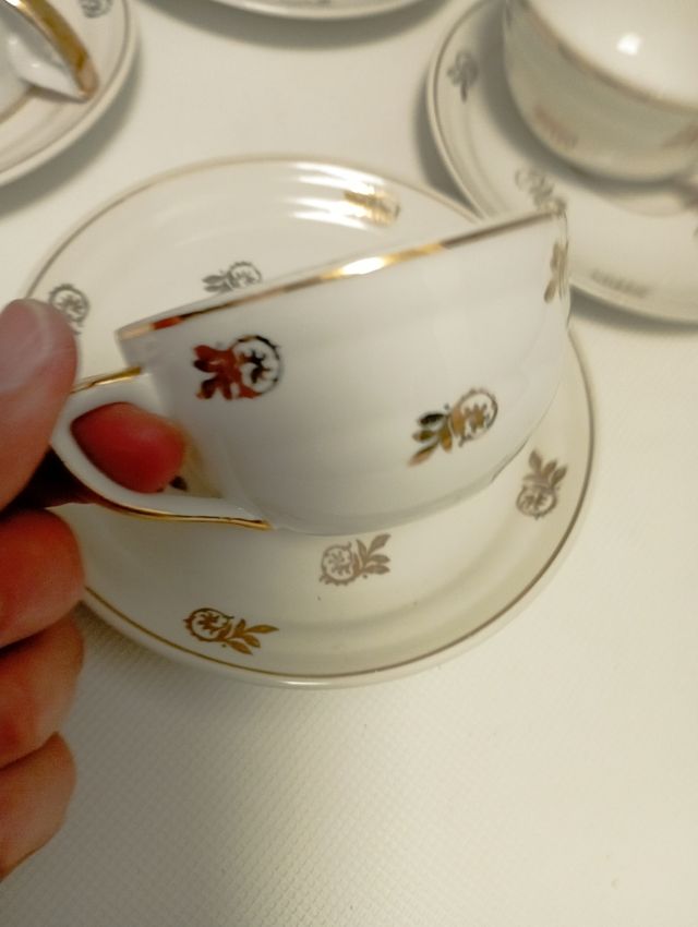 Juego de café porcelana blanco y dorado