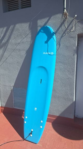 Tabla de surf OLAIAN azul
Solo se uso 2 veces!