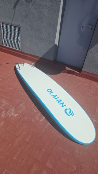 Tabla de surf OLAIAN azul
Solo se uso 2 veces!