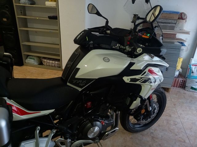 Benelli TRK 502x