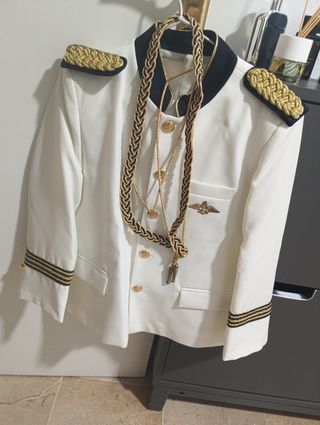 Traje Comunión Niño Blanco y Dorado