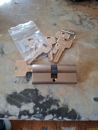 Cerradura 70mm Leva Corta