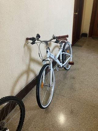 Bicicleta de niña con cambios Blanca