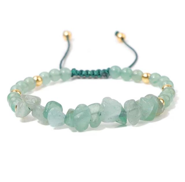 Pulsera ajustable de piedras verdes.Bolitas dorada