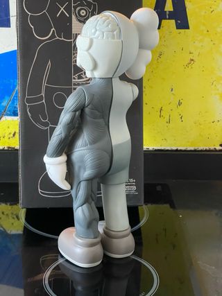 Kaws Dissected Companion versione alta 35cm