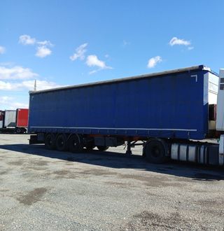 Semirremolque Tauliner Fruehauf