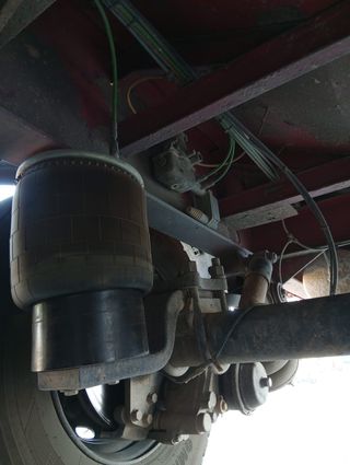 Semirremolque Tauliner Fruehauf