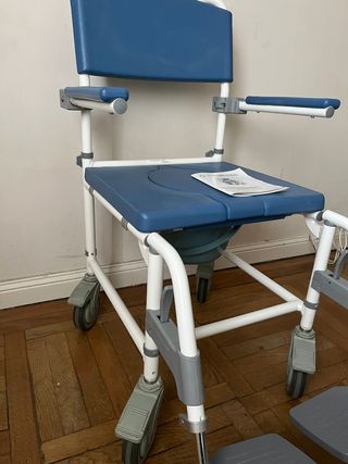 Silla de Ruedas para ducha y baño