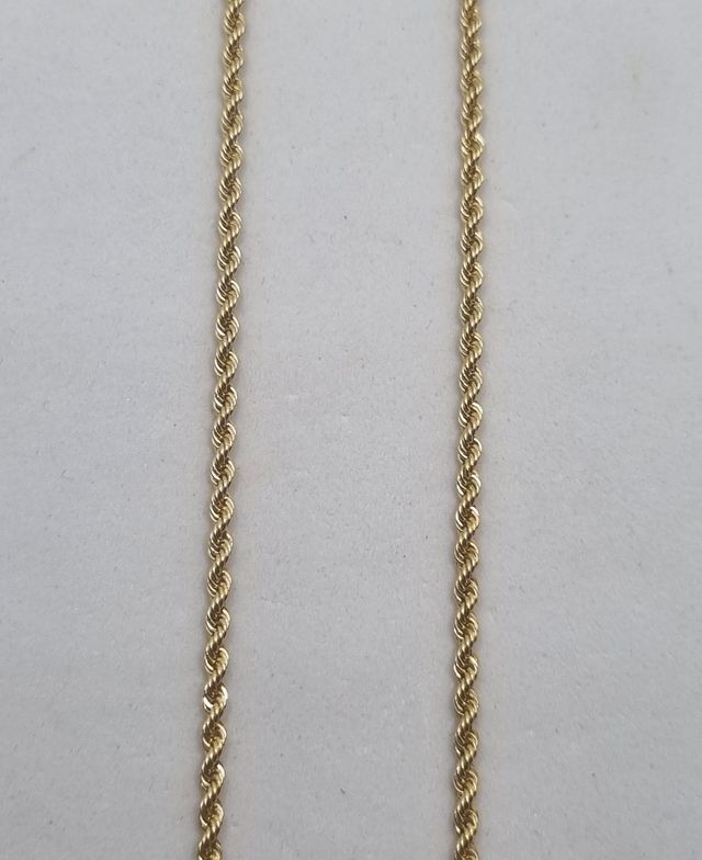 Cadena Salomónica de oro de 18k, 5.9 g, 60 cm.