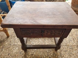 Comodini antichi in legno