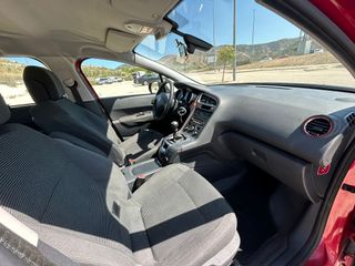 Peugeot 5008 2013